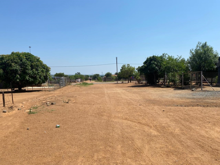 1 Bedroom Property for Sale in Monakato North West